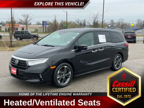 Black 2022 Honda Odyssey Elite for sale in Cedar Rapids, IA