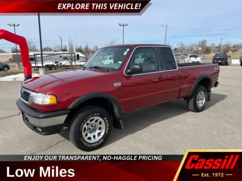Red 2000 Mazda B3000 SE for sale in Cedar Rapids, IA