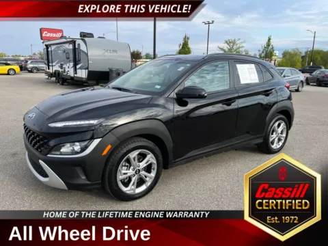 Black 2023 Hyundai Kona SEL for sale in Cedar Rapids, IA