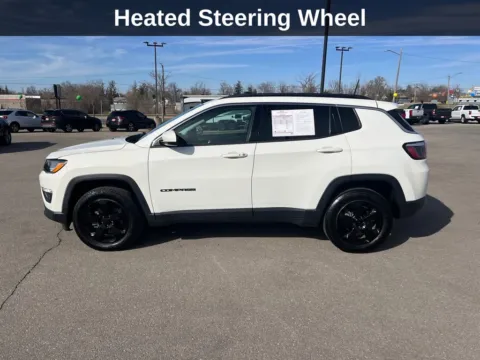 Photos of 2018 Jeep Compass Latitude for sale in Cedar Rapids, IA at Cassill Motors