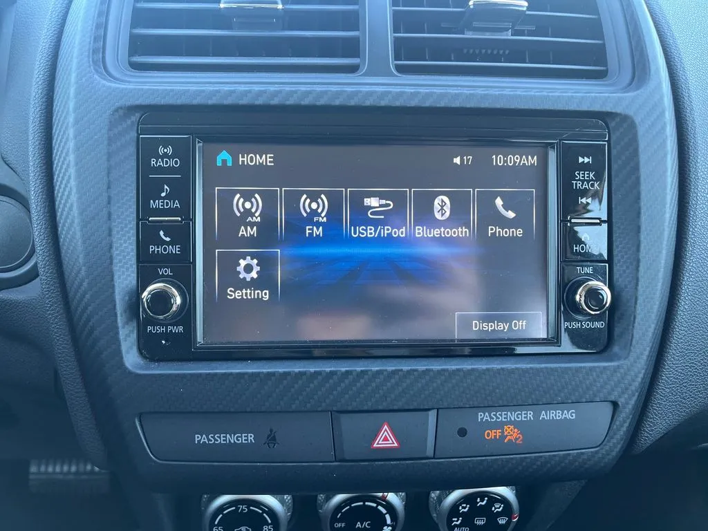 2025 Mitsubishi Outlander Sport ES - Photo 25