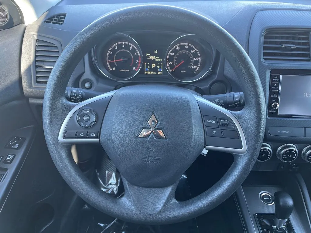 2025 Mitsubishi Outlander Sport ES - Photo 19