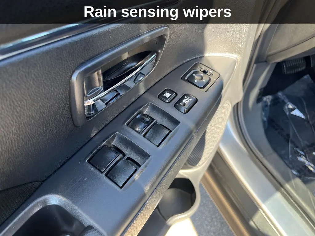 2025 Mitsubishi Outlander Sport ES - Photo 15