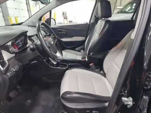 More photos of 2019 Chevrolet Trax Premier at Cassill Motors, IA