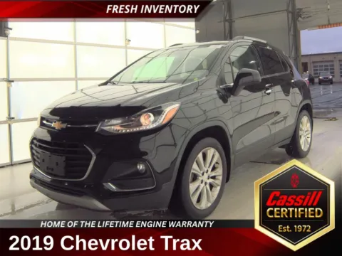 Black 2019 Chevrolet Trax Premier for sale in Cedar Rapids, IA