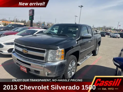 Black 2013 Chevrolet Silverado 1500 LT for sale in Cedar Rapids, IA