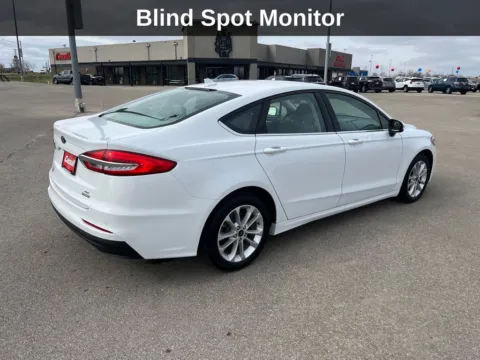 More photos of 2020 Ford Fusion Hybrid SE at Cassill Motors, IA