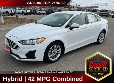 White 2020 Ford Fusion Hybrid SE for sale in Cedar Rapids, IA