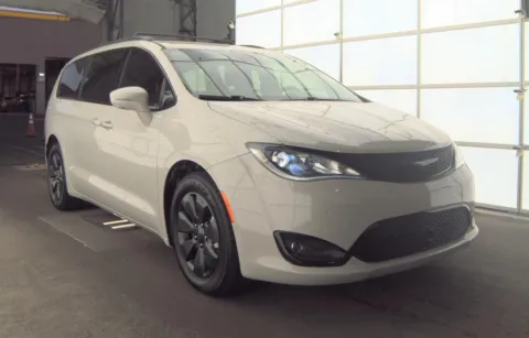 Photos of 2020 Chrysler Pacifica Hybrid Limited for sale in Cedar Rapids, IA at Cassill Motors