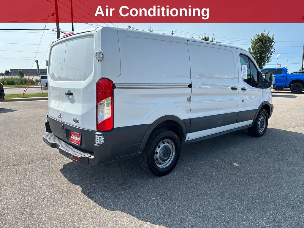 2016 Ford Transit Base - Photo 5