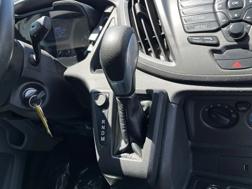 2016 Ford Transit Base - Photo 22