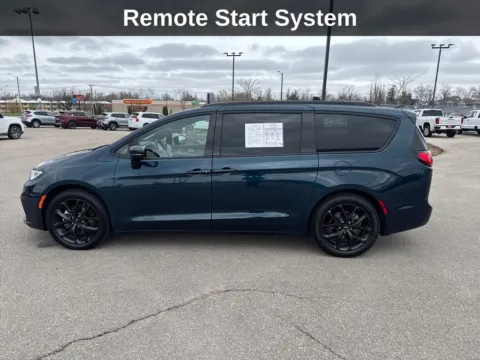 Photos of 2025 Chrysler Pacifica Limited for sale in Cedar Rapids, IA at Cassill Motors