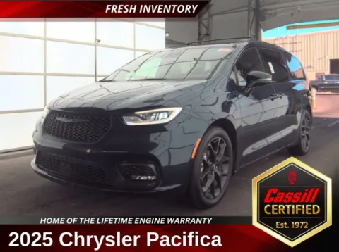 Blue 2025 Chrysler Pacifica Limited for sale in Cedar Rapids, IA