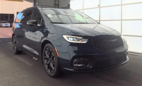 Photos of 2025 Chrysler Pacifica Limited for sale in Cedar Rapids, IA at Cassill Motors