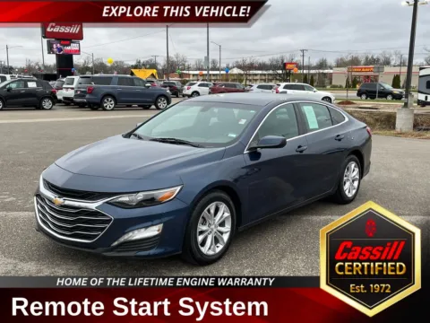 Blue 2020 Chevrolet Malibu LT for sale in Cedar Rapids, IA