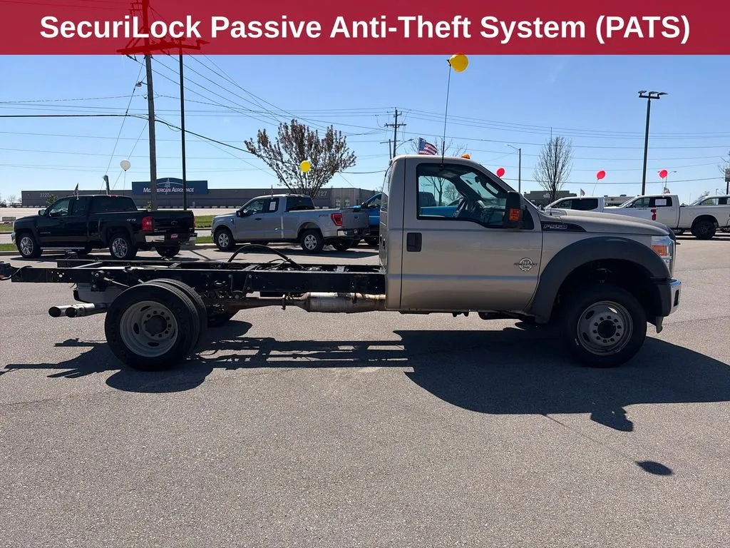 2014 Ford F-550 - Photo 7