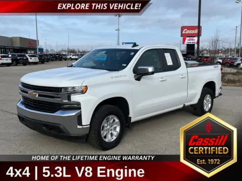 White 2021 Chevrolet Silverado 1500 LT for sale in Cedar Rapids, IA