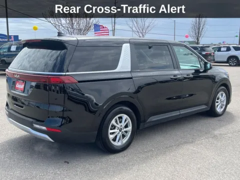 More photos of 2023 Kia Carnival LX at Cassill Motors, IA