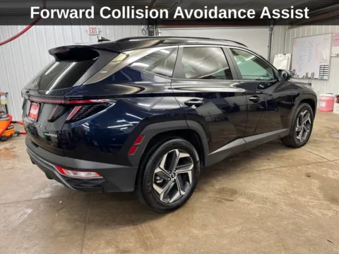More photos of 2024 Hyundai Tucson Hybrid SEL Convenience at Cassill Motors, IA