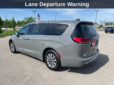 Another view of 2025 Chrysler Pacifica Hybrid Select for sale in Cedar Rapids, IA at Cassill Motors