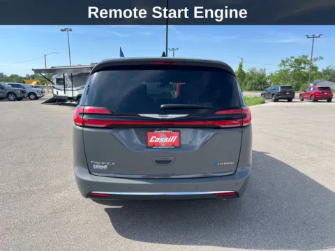 More photos of 2025 Chrysler Pacifica Hybrid Select at Cassill Motors, IA