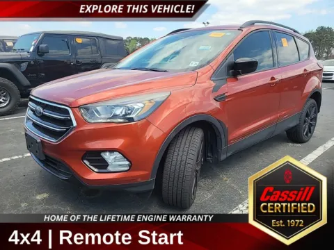 Orange 2019 Ford Escape SE for sale in Cedar Rapids, IA