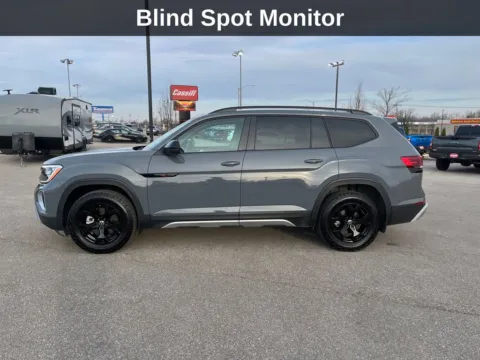 Photos of 2024 Volkswagen Atlas 2.0T Peak Edition SE w/Technology for sale in Cedar Rapids, IA at Cassill Motors