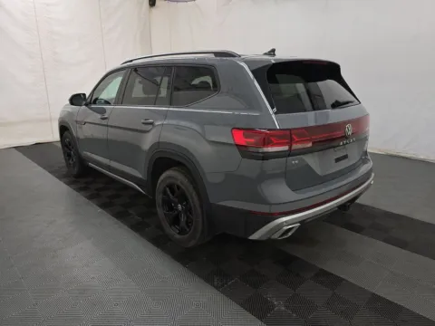 More photos of 2024 Volkswagen Atlas 2.0T Peak Edition SE w/Technology at Cassill Motors, IA