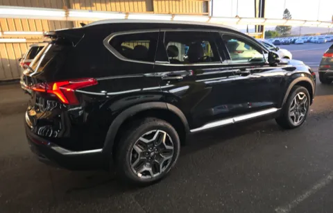 More photos of 2023 Hyundai Santa Fe Hybrid SEL Premium at Cassill Motors, IA