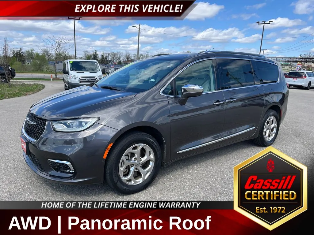 2021 Chrysler Pacifica Limited's photo