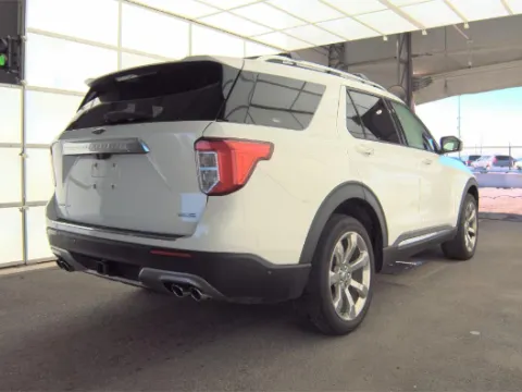 Another view of 2020 Ford Explorer Platinum for sale in Cedar Rapids, IA at Cassill Motors