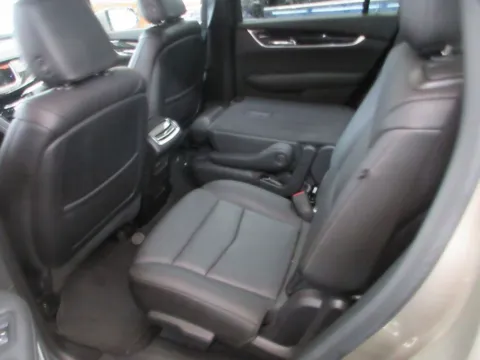 More photos of 2022 Cadillac XT6 Premium Luxury at Cassill Motors, IA