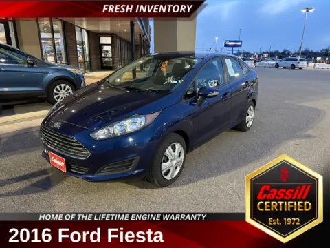 Blue 2016 Ford Fiesta SE for sale in Cedar Rapids, IA