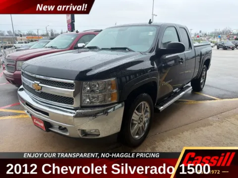 Black 2012 Chevrolet Silverado 1500 LT for sale in Cedar Rapids, IA