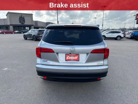 More photos of 2018 Honda Pilot EX-L at Cassill Motors, IA