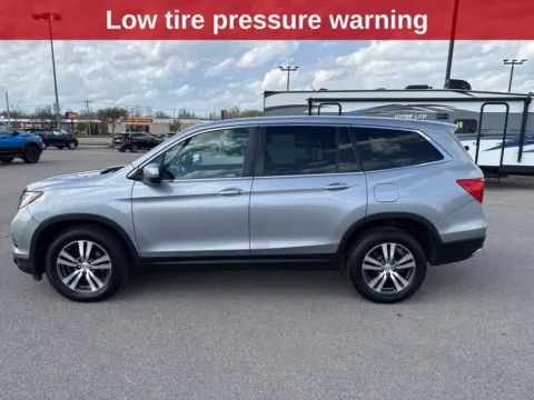 Photos of 2018 Honda Pilot EX-L for sale in Cedar Rapids, IA at Cassill Motors