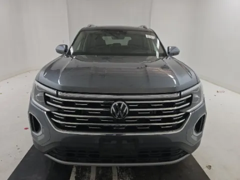 Photos of 2024 Volkswagen Atlas 2.0T SEL for sale in Cedar Rapids, IA at Cassill Motors