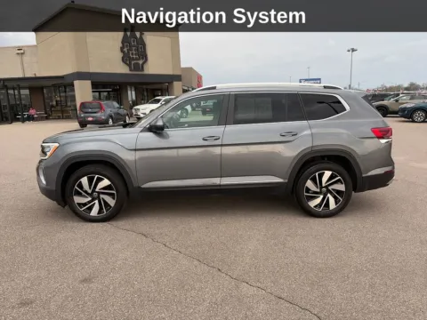 Photos of 2024 Volkswagen Atlas 2.0T SEL for sale in Cedar Rapids, IA at Cassill Motors