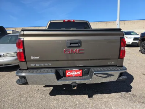 More photos of 2015 GMC Sierra 1500 SLE at Cassill Motors, IA