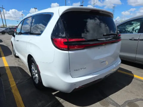 Another view of 2024 Chrysler Pacifica Touring L for sale in Cedar Rapids, IA at Cassill Motors