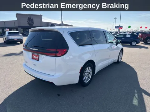More photos of 2024 Chrysler Pacifica Touring L at Cassill Motors, IA
