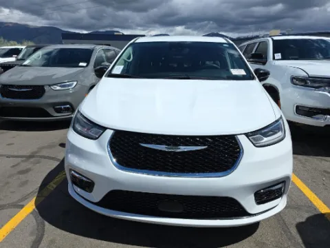 Photos of 2024 Chrysler Pacifica Touring L for sale in Cedar Rapids, IA at Cassill Motors