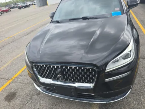 Photos of 2020 Lincoln Corsair Reserve for sale in Cedar Rapids, IA at Cassill Motors