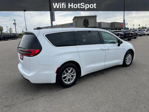 More photos of 2023 Chrysler Pacifica Touring L at Cassill Motors, IA