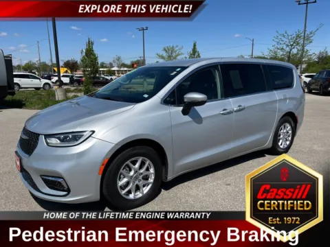 Silver 2023 Chrysler Pacifica Touring L for sale in Cedar Rapids, IA