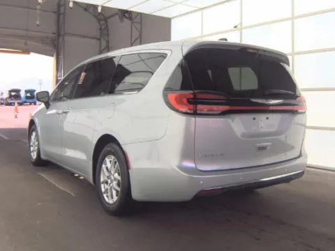 More photos of 2023 Chrysler Pacifica Touring L at Cassill Motors, IA