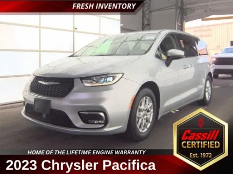 Silver 2023 Chrysler Pacifica Touring L for sale in Cedar Rapids, IA