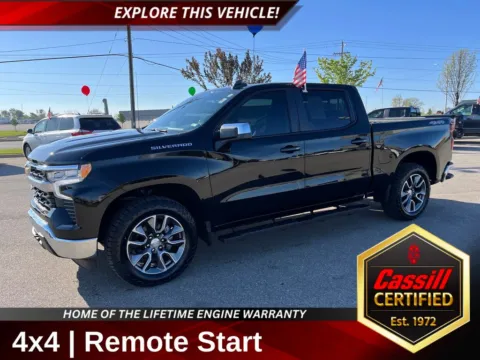 Black 2023 Chevrolet Silverado 1500 LT for sale in Cedar Rapids, IA
