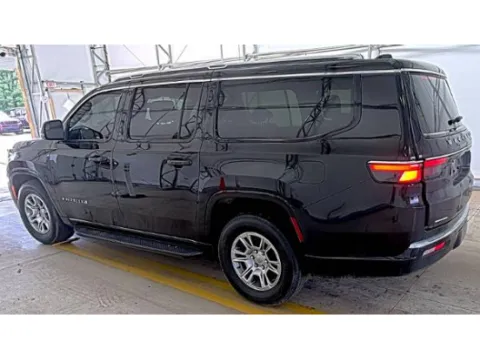 More photos of 2023 Jeep Wagoneer L at Cassill Motors, IA