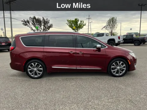 Photos of 2020 Chrysler Pacifica Limited for sale in Cedar Rapids, IA at Cassill Motors